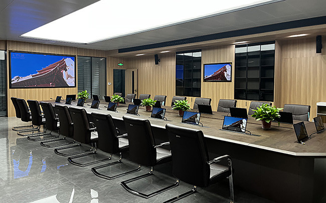 kasus perusahaan terbaru tentang LYLN Motorized Retractable Narrow Bezel Monitor Terintegrasi Dengan BOSCH DCN Series