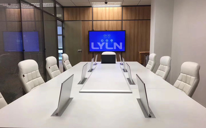 trường hợp công ty mới nhất về Luân Đôn, Anh